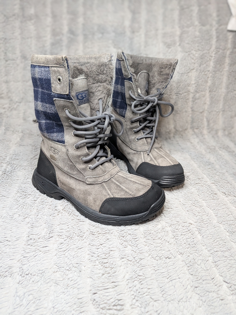 UGG Event Plaid Winter Boots in Gray & Blue US 4